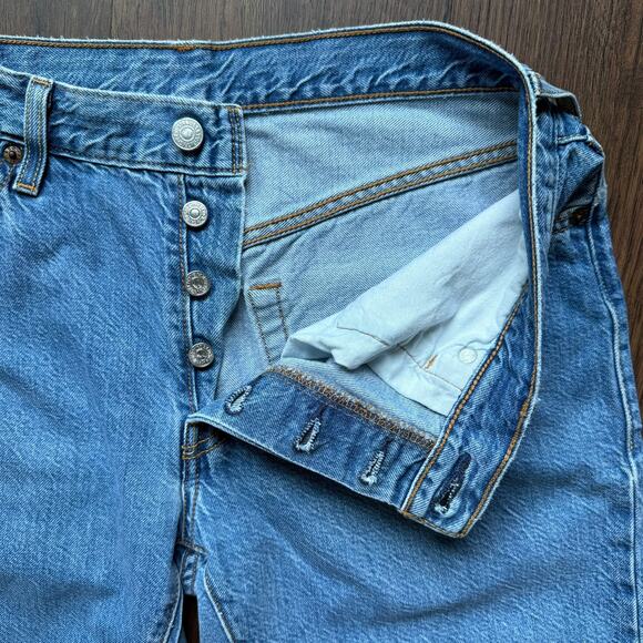 Levi’s 501 Original Fit Blue Jeans Button Fly Unisex 30x32 - Picture 8 of 10